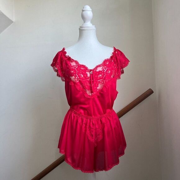 Vintage red satin lace bedroom set shorts top coquette chic‎ 100% nylon - Picture 1 of 12
